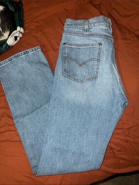 Levi’s Light Wash Straight Leg Jeans